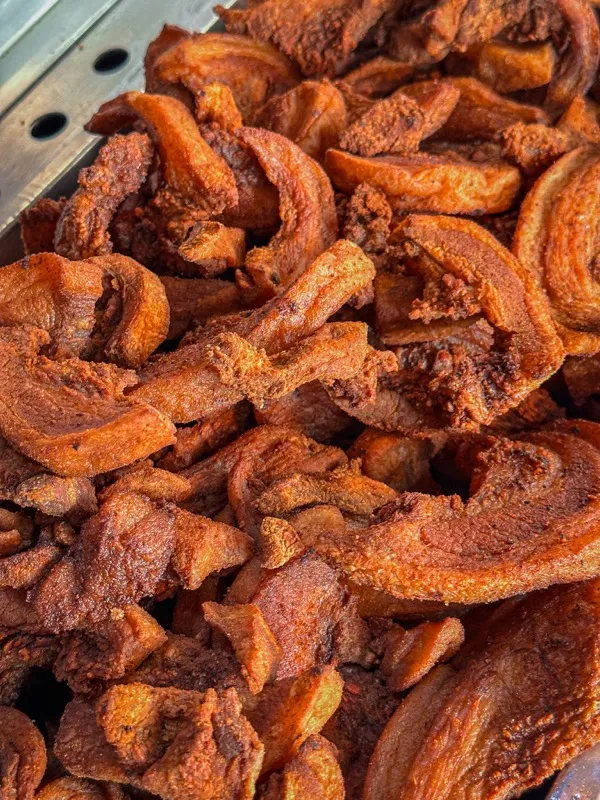 Chicharrón de cachete crujiente